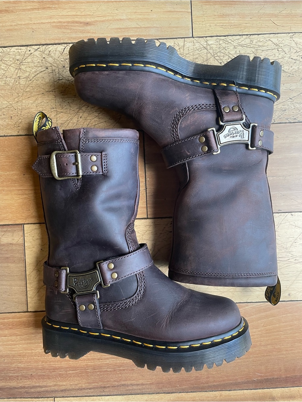 Dr. Martens Anistone Hi boots Size 37